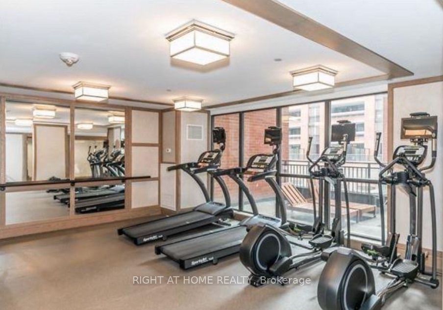 830 W Lawrence Ave 1504
