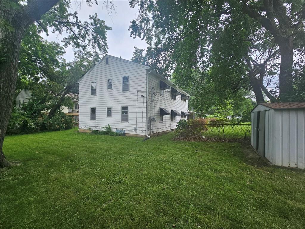 800 - 802 E 75th Terrace