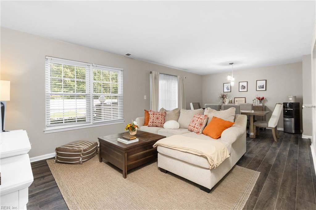 902 Rue Marseille, Chesapeake, VA 