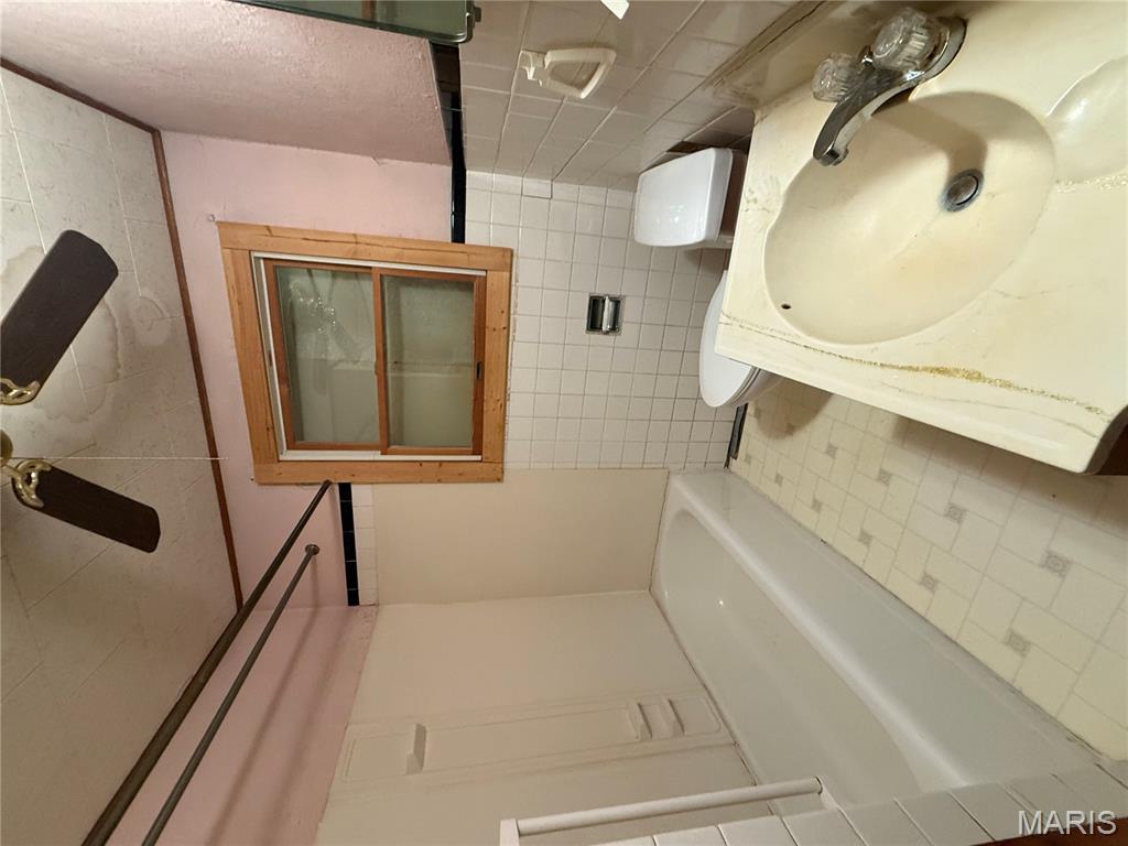 718 N Sturgeon Street