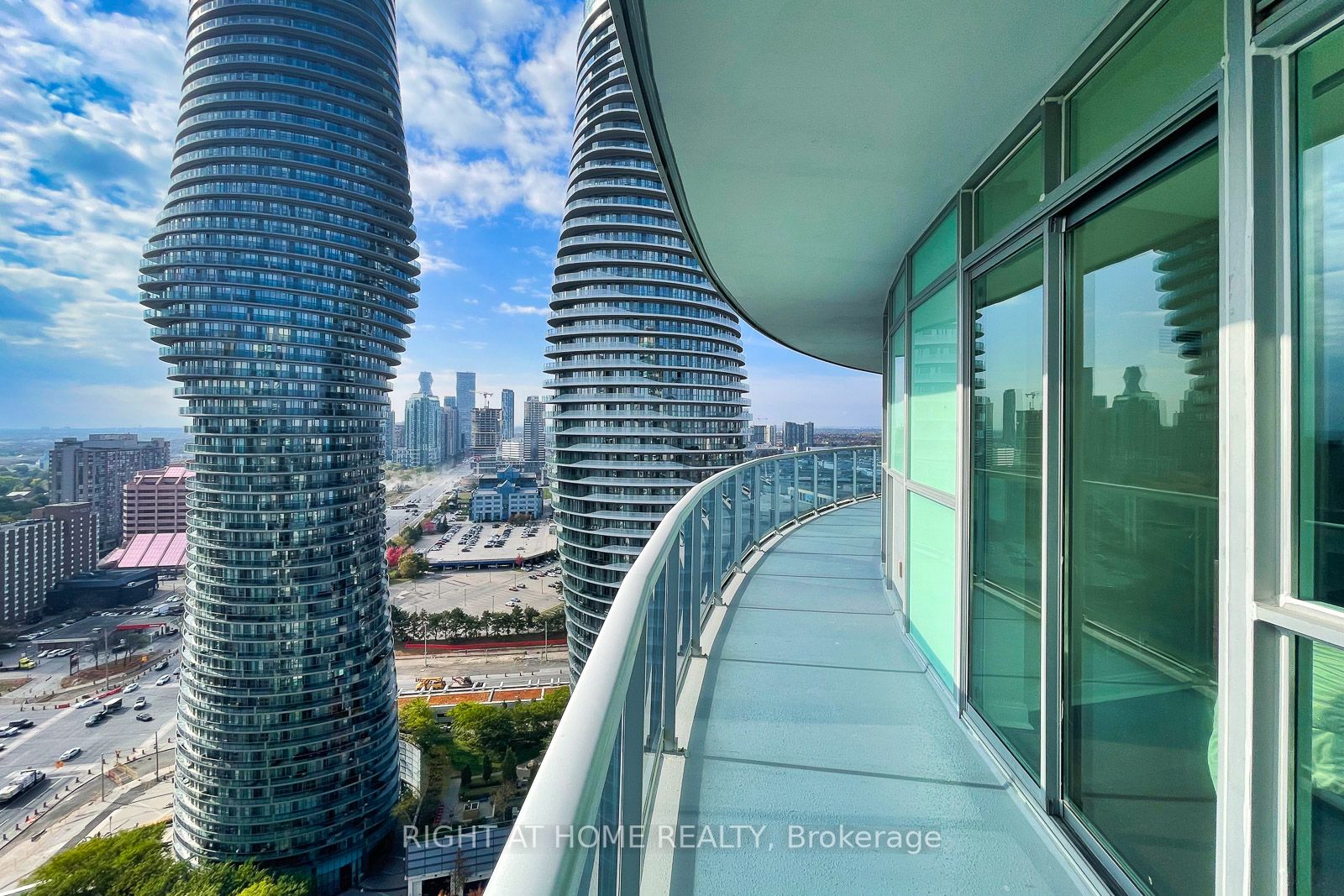 80 Absolute Ave 2706