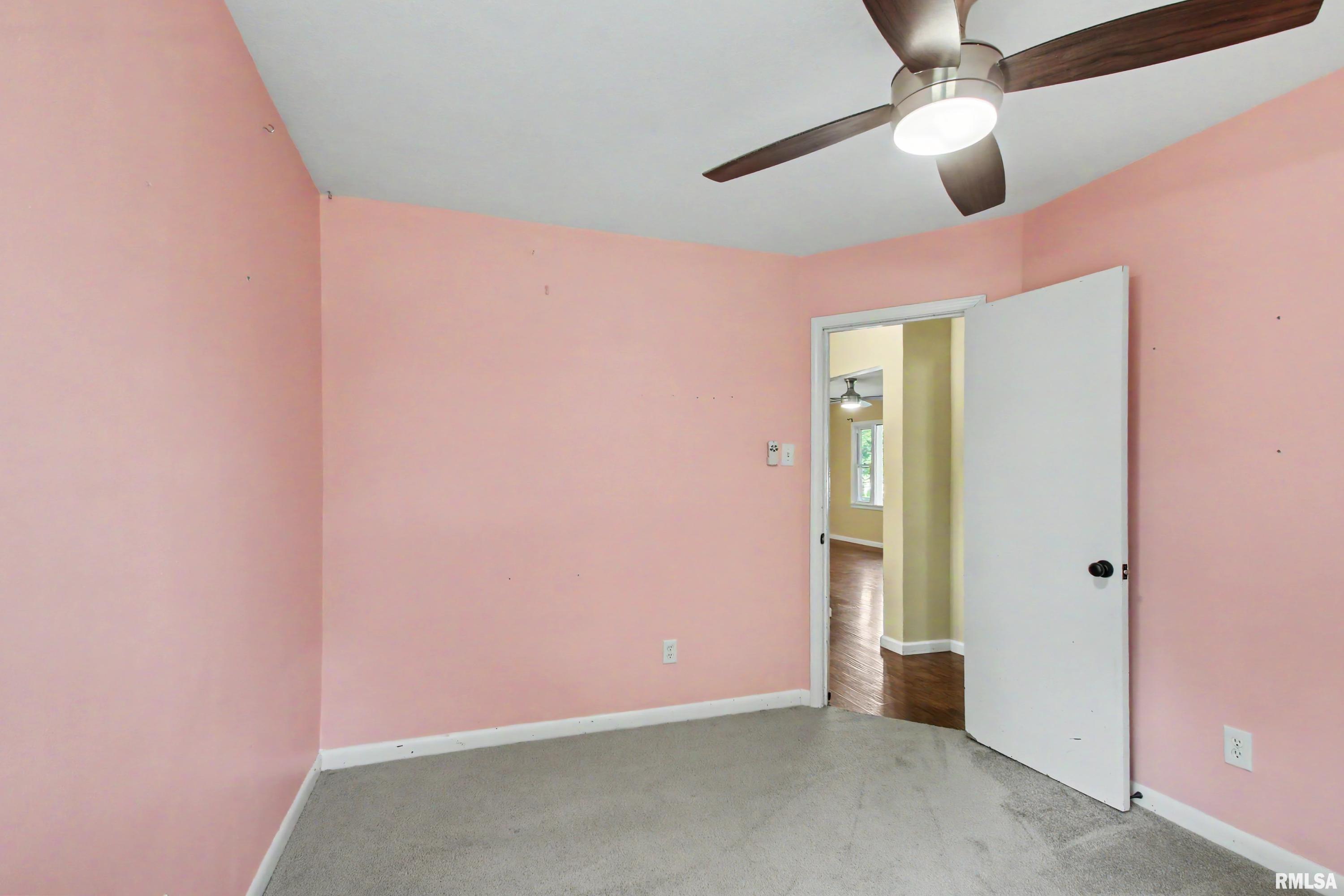 530 Hickory Grove W