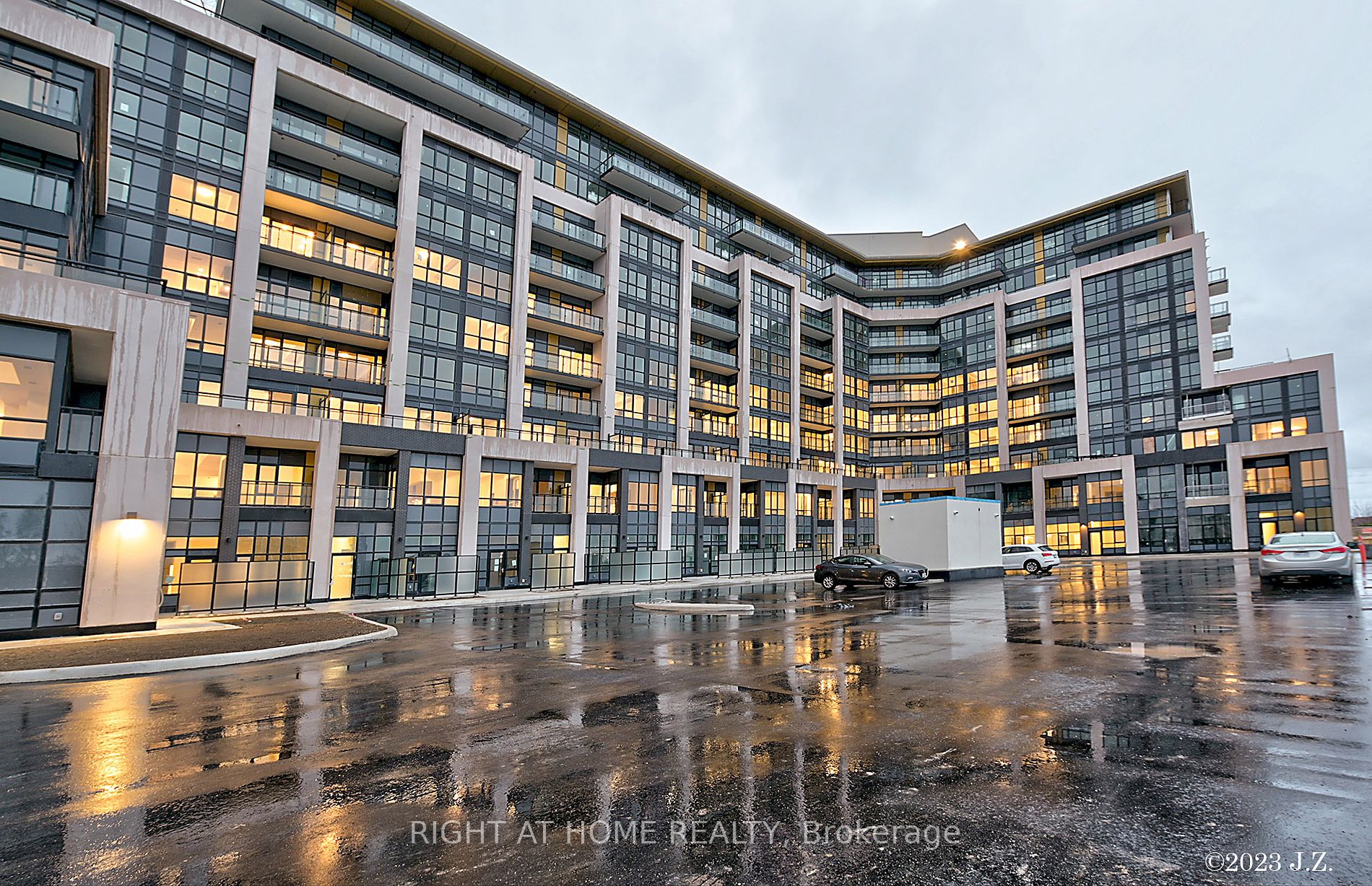 405 W Dundas St St 112