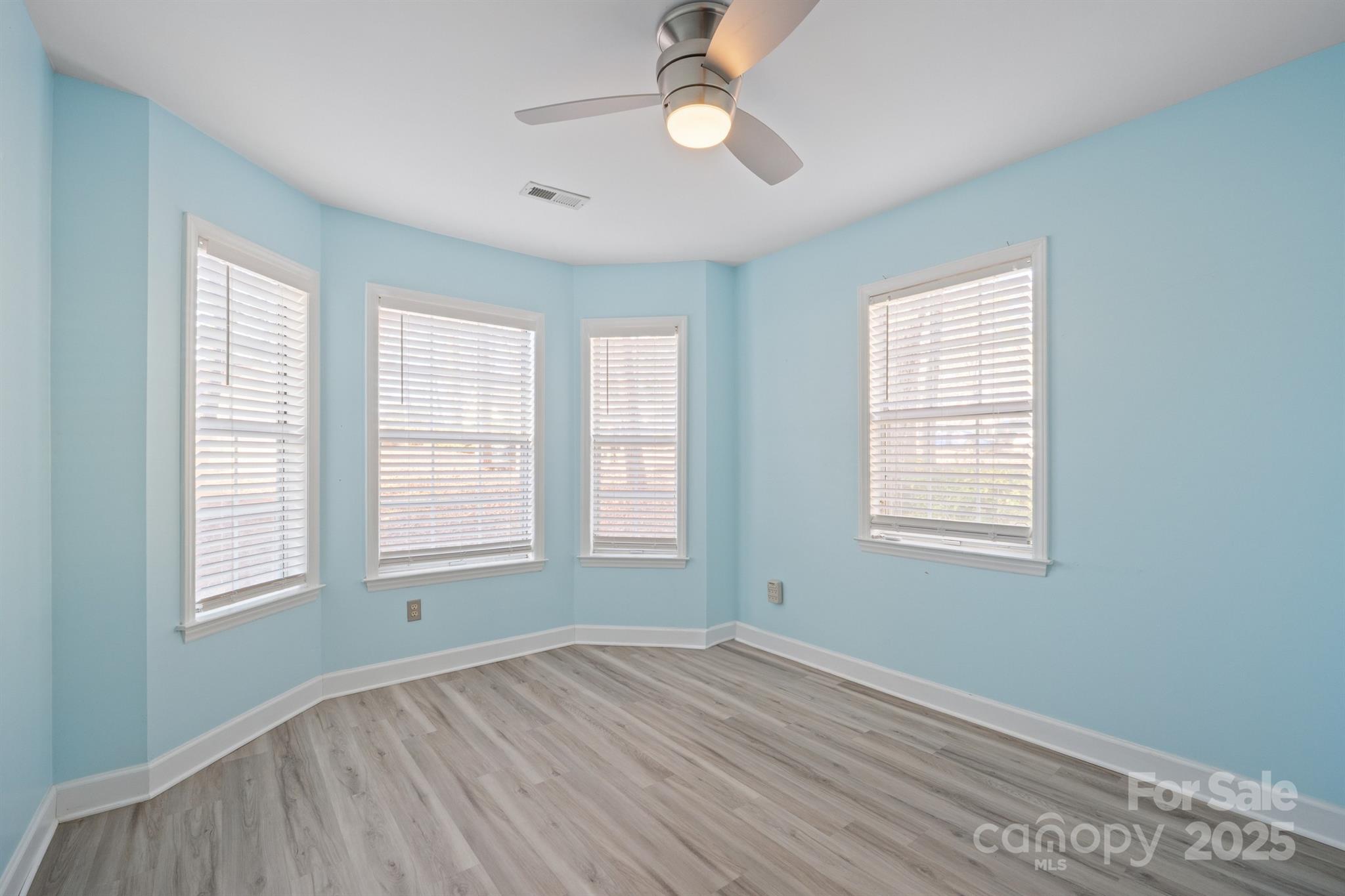 172 Valleybrook Drive