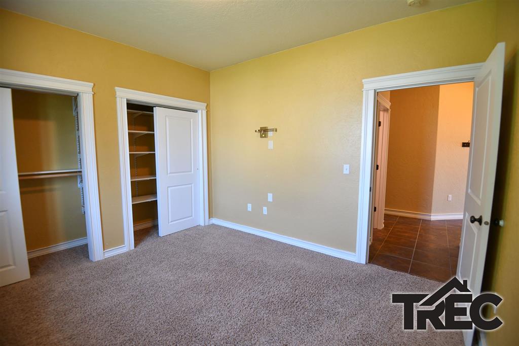 155 N 1st St W