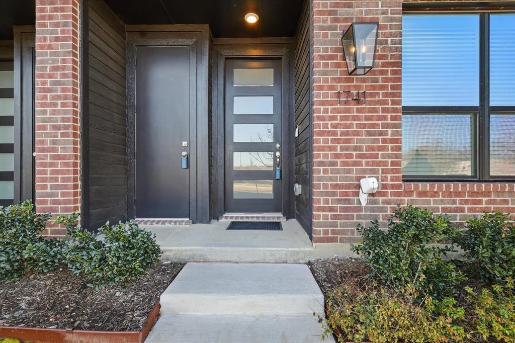 **Smart TV Included! Stunning 3-Story Corner Townhome Near TCU!Experience modern living in this beautifully designed 3-bedroom, 3.5-bathroom townhome in the heart of Fort Worth. Built in 2021, this corner unit offers 1,881 sq. ft. of open-concept living with sleek finishes and contemporary style. The first floor features a private bedroom with an ensuite bath and an attached 2-car garage. The second floor boasts a spacious living and dining area, a modern kitchen with a large island, and a balcony with expansive views of downtown Fort Worth. On the third floor, you'll find the luxurious primary suite, an additional bedroom, and a conveniently located laundry room. Located just blocks from TCU, this home is ideal for professionals, students, faculty, or anyone seeking a low-maintenance, lock-and-leave lifestyle. Enjoy easy access to restaurants, coffee shops, bars, and entertainment venues.Don't miss out on this incredible opportunity—schedule your showing today!
