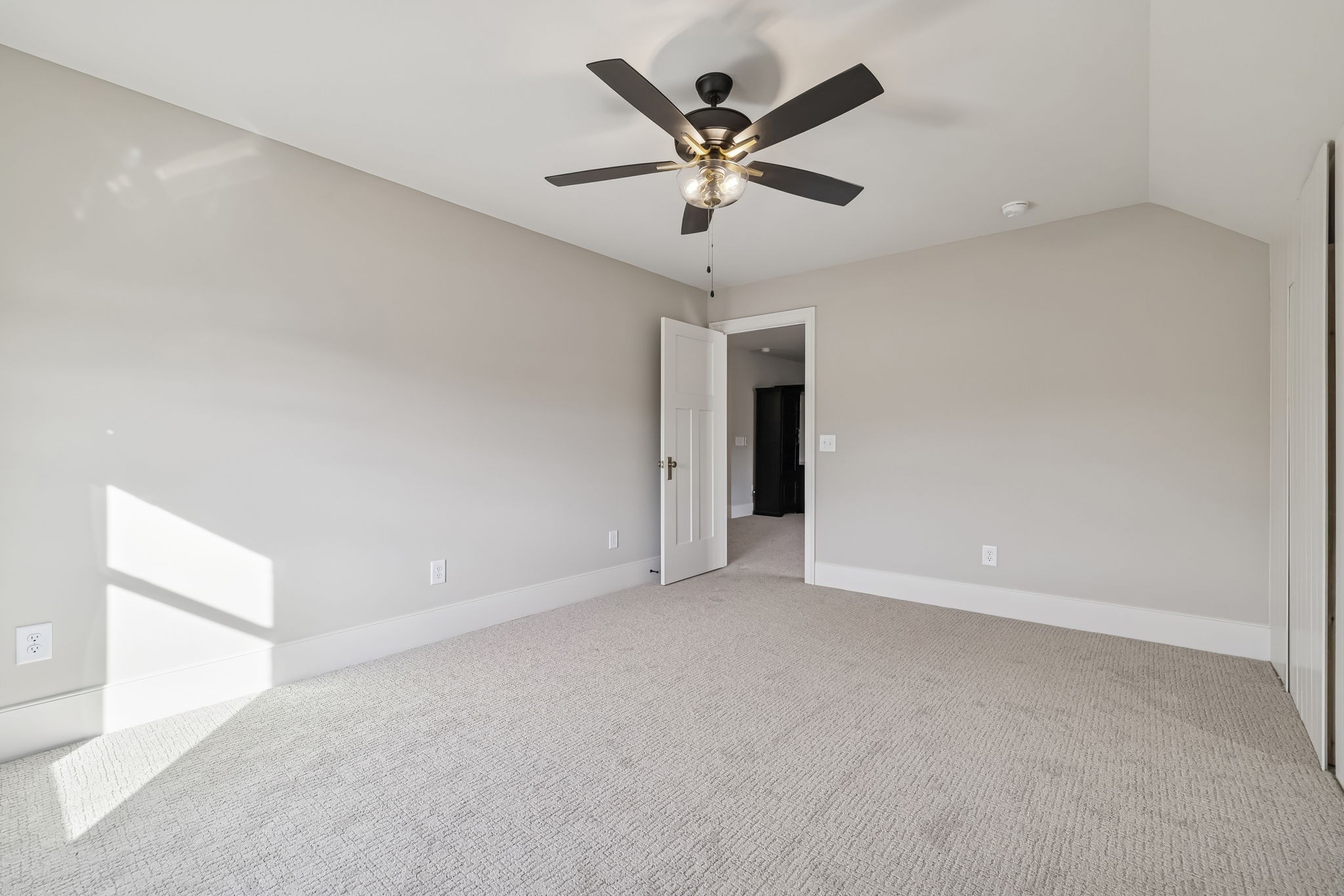 7307 Dunn Rd