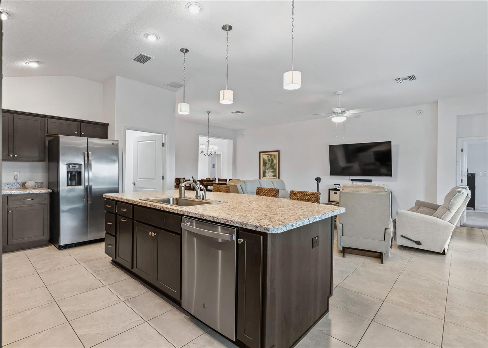 1110 Ebling Loop