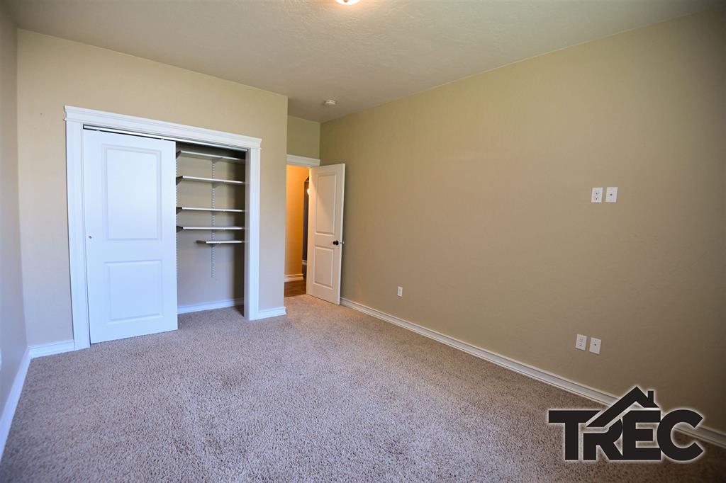 155 N 1st St W