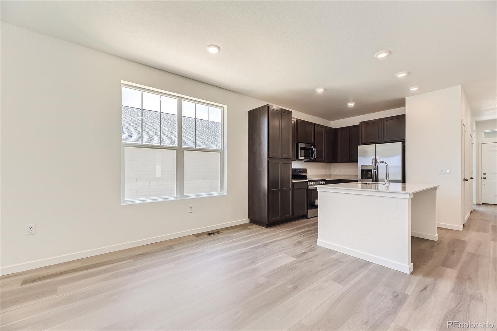 5174 N Quemoy Street