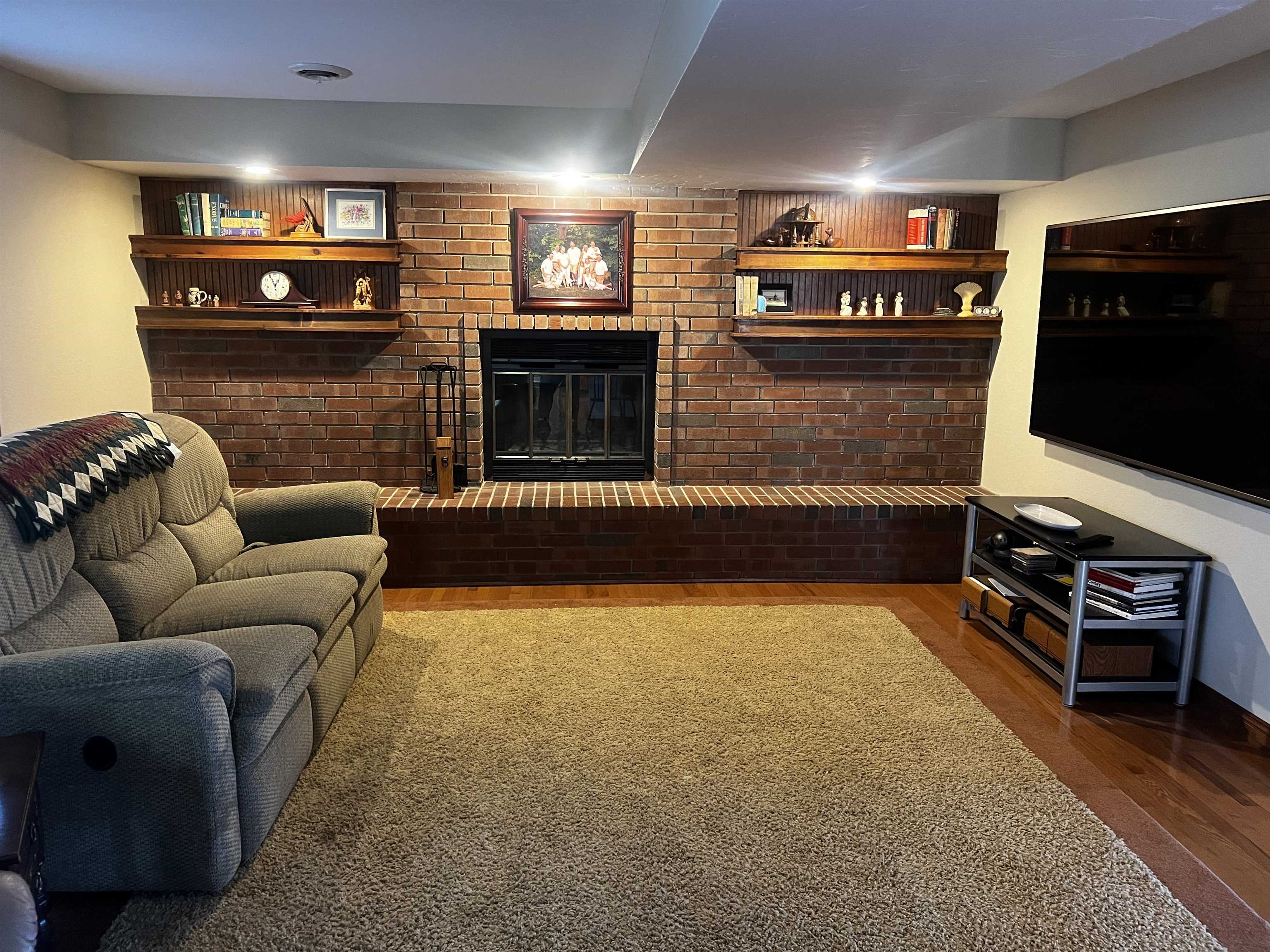 2305 N Squirrel Run
