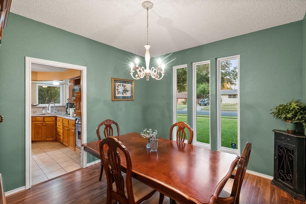 1504 Arrowhead Drive