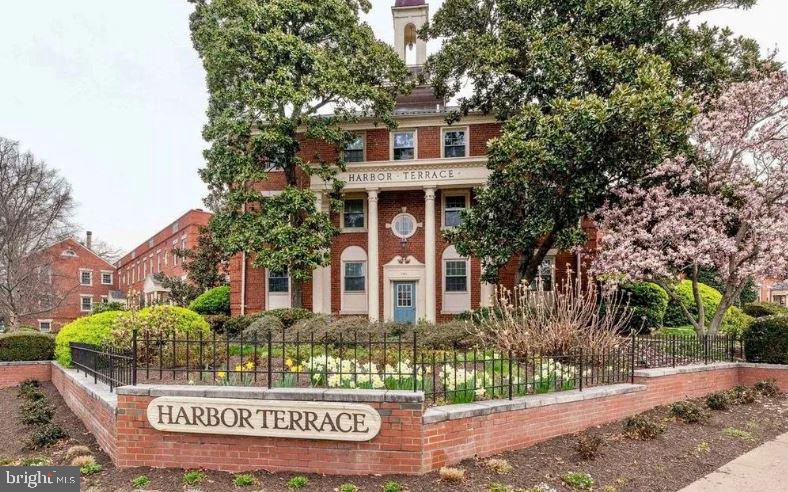 607 Bashford Lane E 3