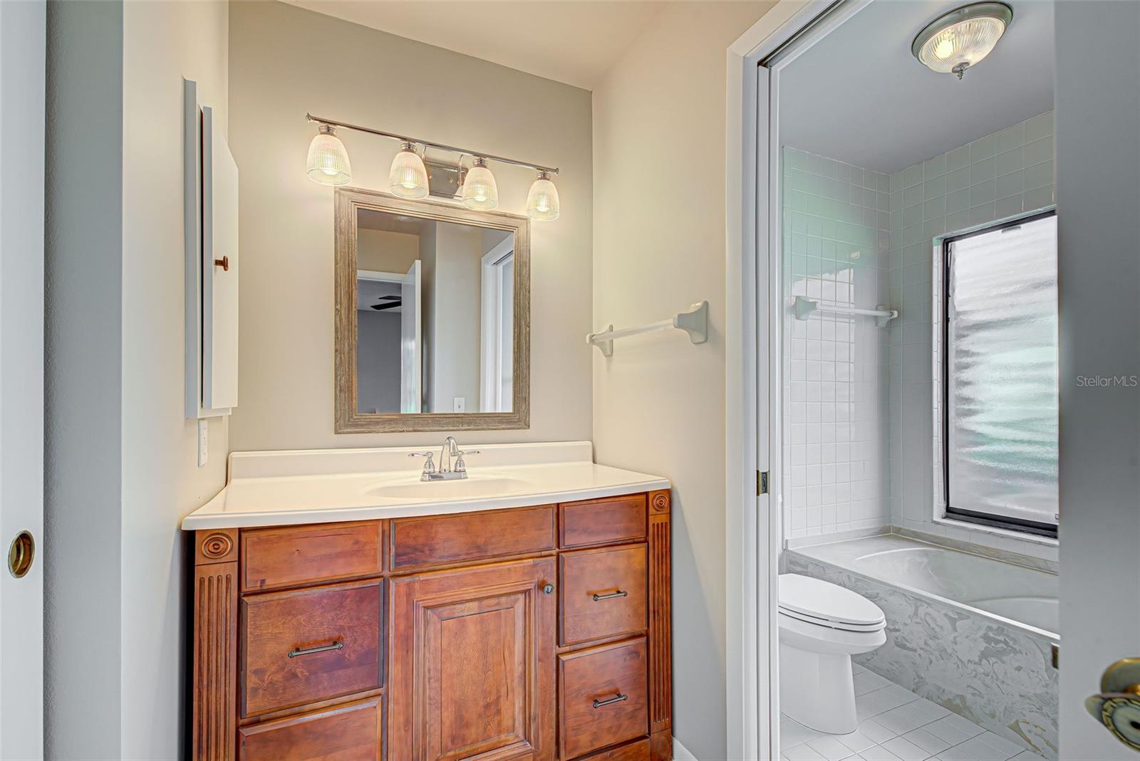 184 Inlets Boulevard 184