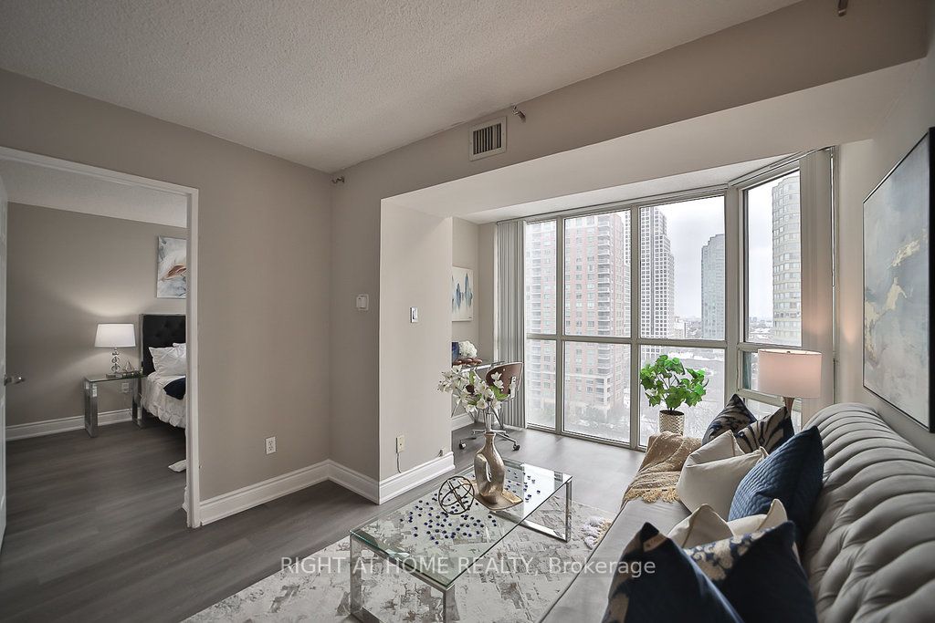 265 Enfield Pl 1001