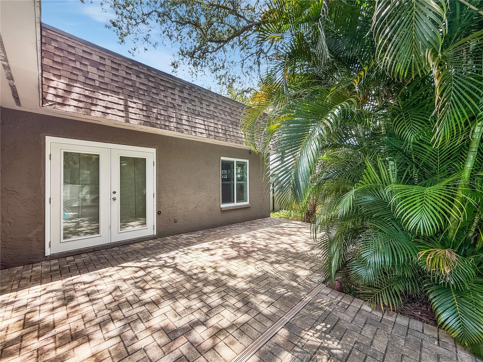 1011 Winding Oaks Drive