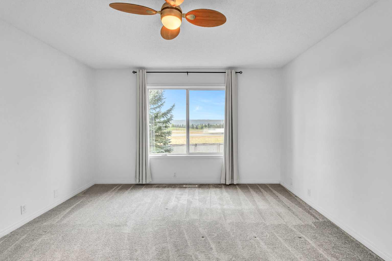 331 Springbank Place SW