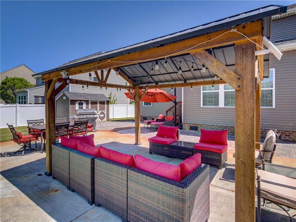 1716 Fishers Cove