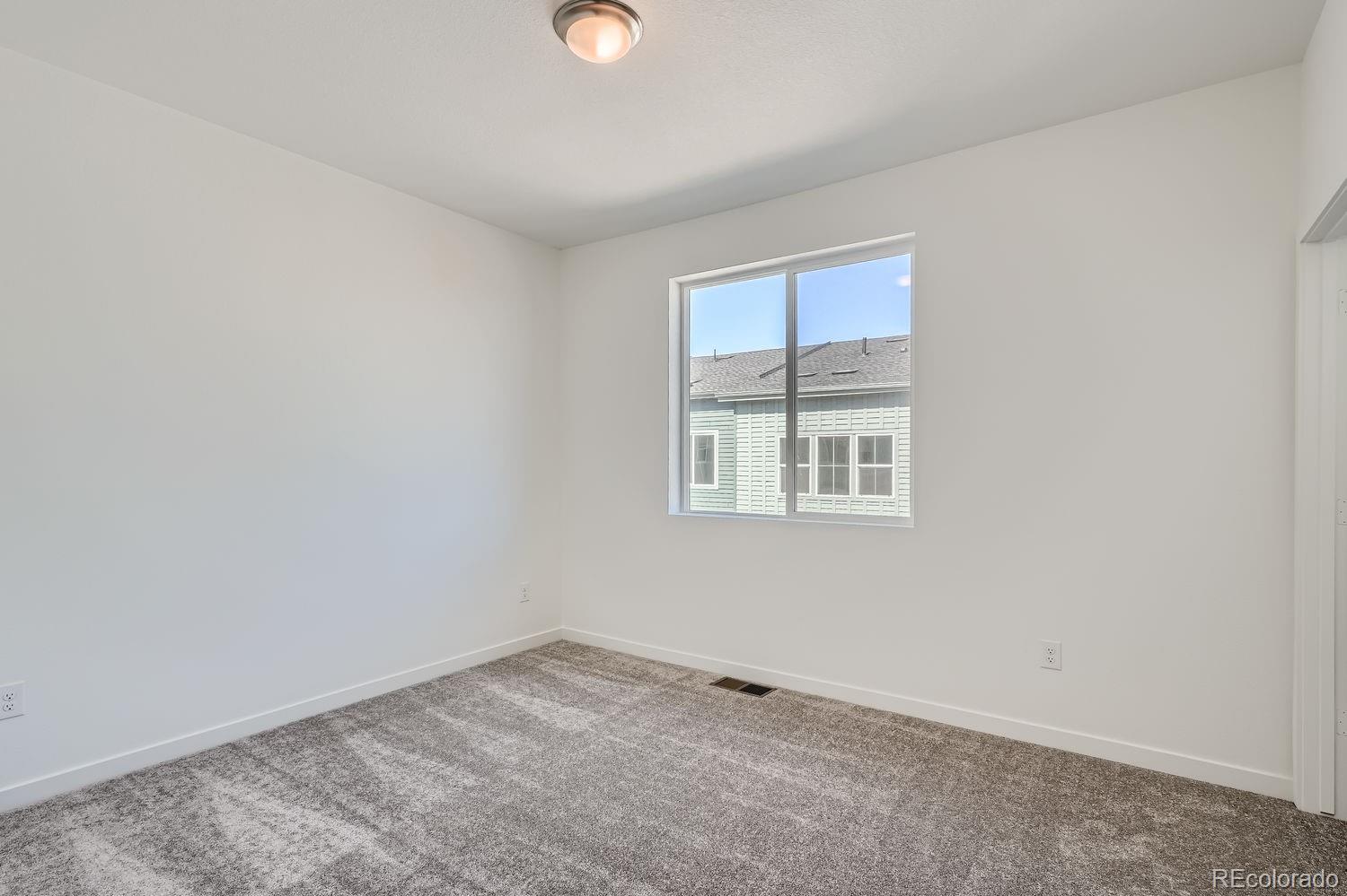 2017 S Haleyville Way