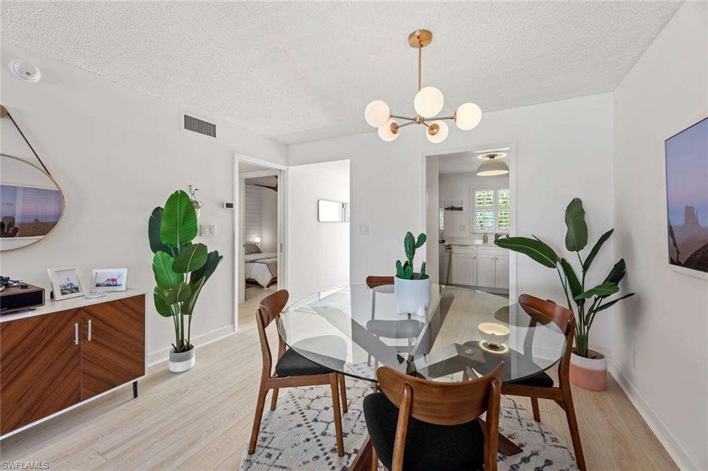 1202 Edington Pl B102