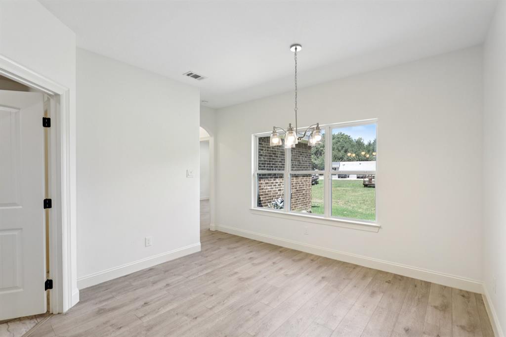 1702 Kings Lane