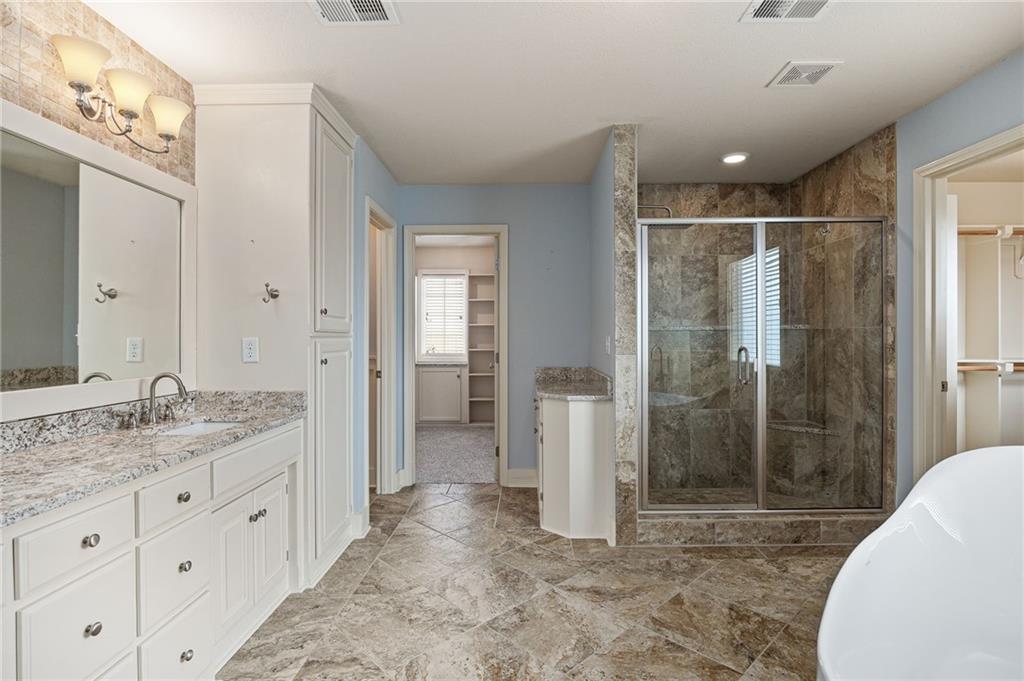 5619 NW 108th Terrace