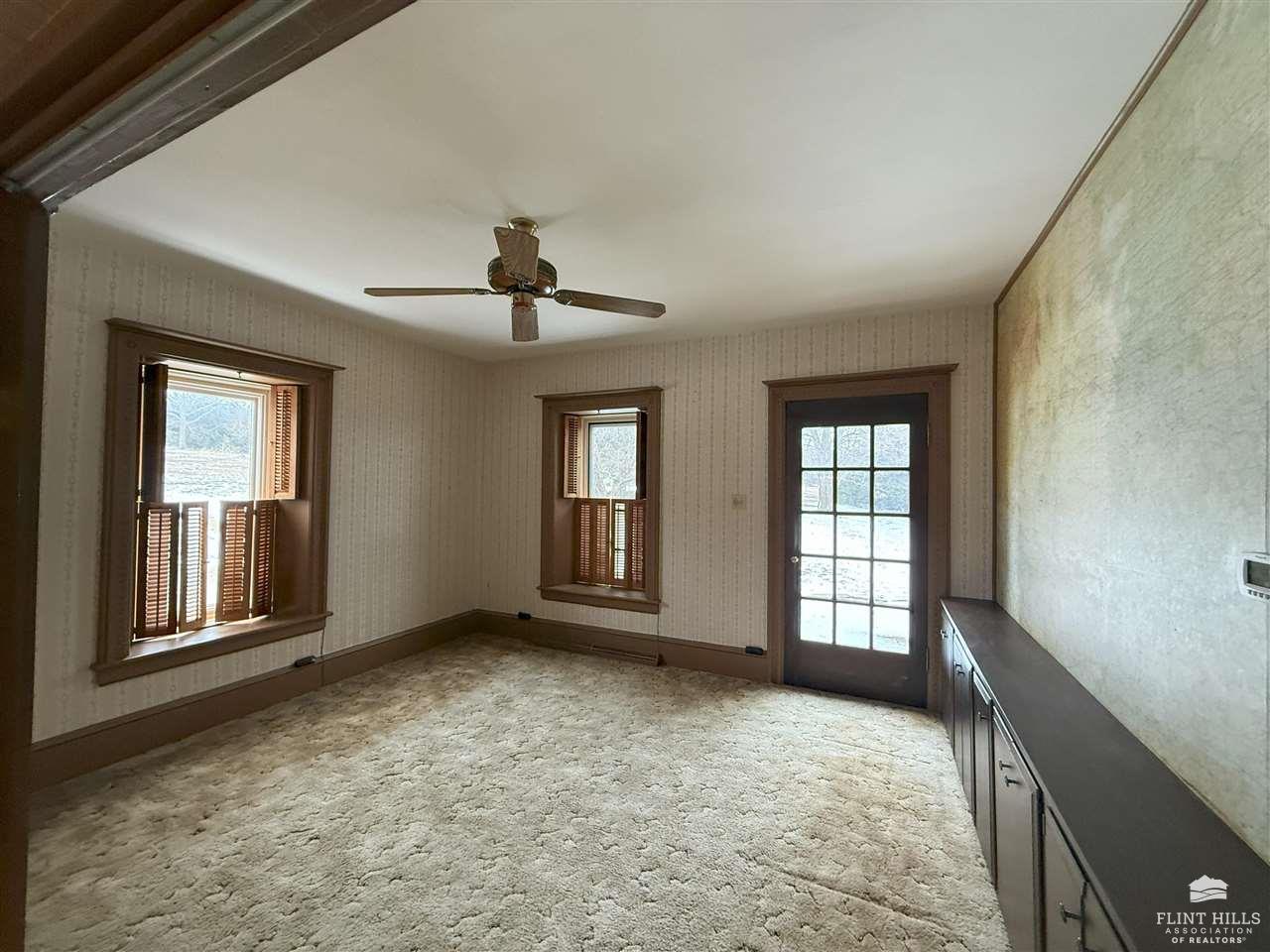 7100 Tuttle Creek Boulevard