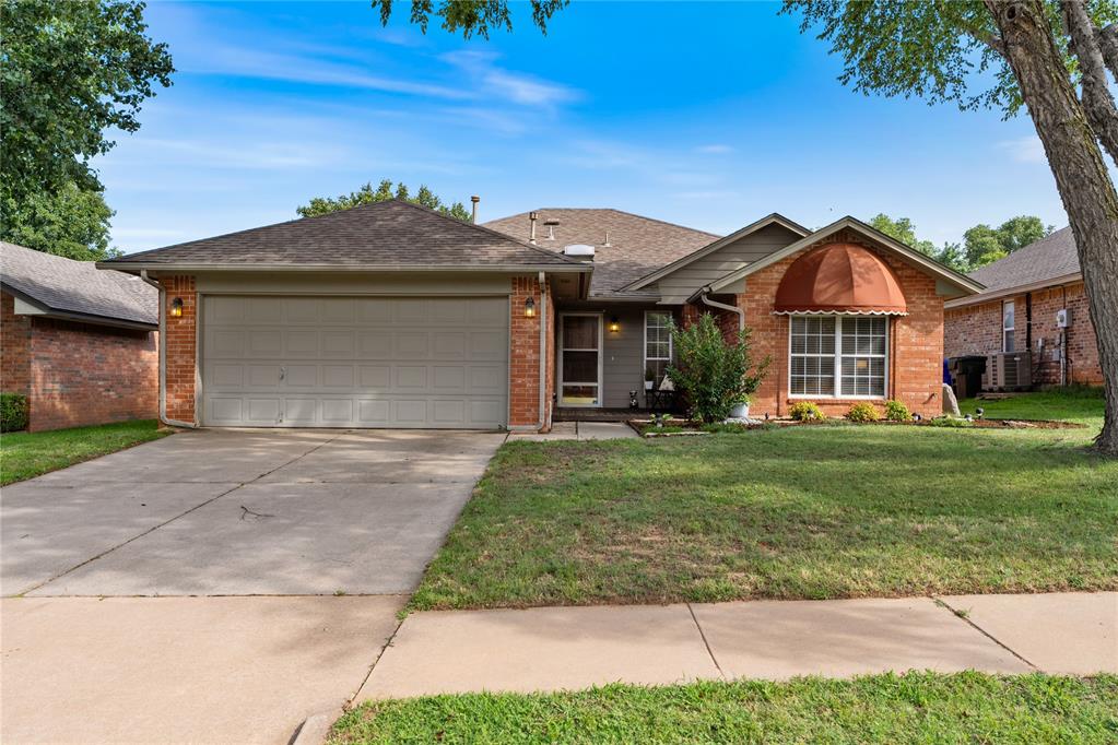 This 3-bedroom, 2-bathroom home offers a functional open layout and a split floor plan. The kitchen, dining, and living areas feature laminate flooring and flow together in an open-concept design usually not found in a 1991 build. All bedrooms have carpet, with new carpet installed in 2023. The primary suite includes a walk-in closet and a full bathroom. Currently the bathroom includes one sink but is plumbed for two, so there is plenty of counter space. The home includes a two-car garage and a large laundry room. Out back, you'll find a covered deck that's large and and ideal for relaxing or entertaining, the home includes a sprinkler system in the front yard and mature landscaping. Located on a quiet street, this home is just a short walk from Eagle Cliff Park.