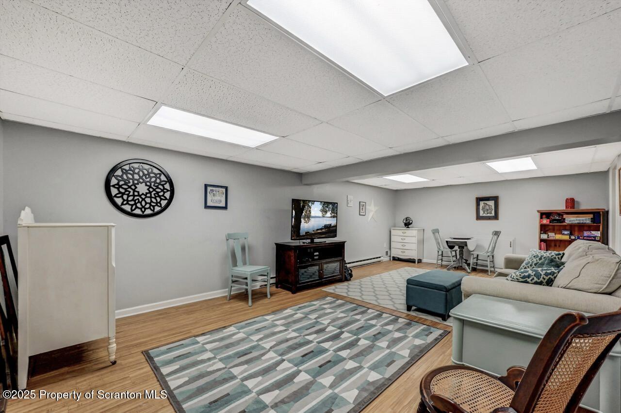 1001 Woodland Way