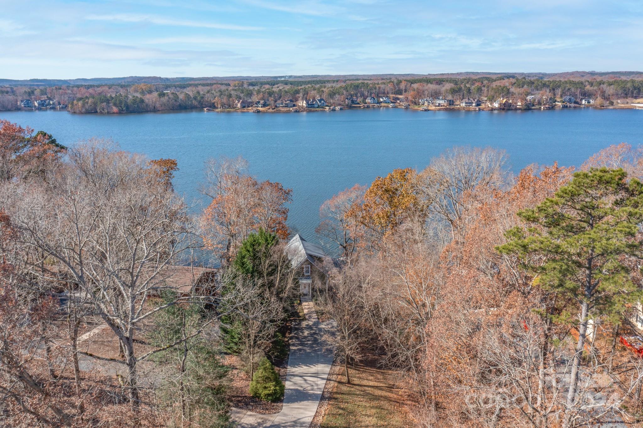 638 Deerfield Road