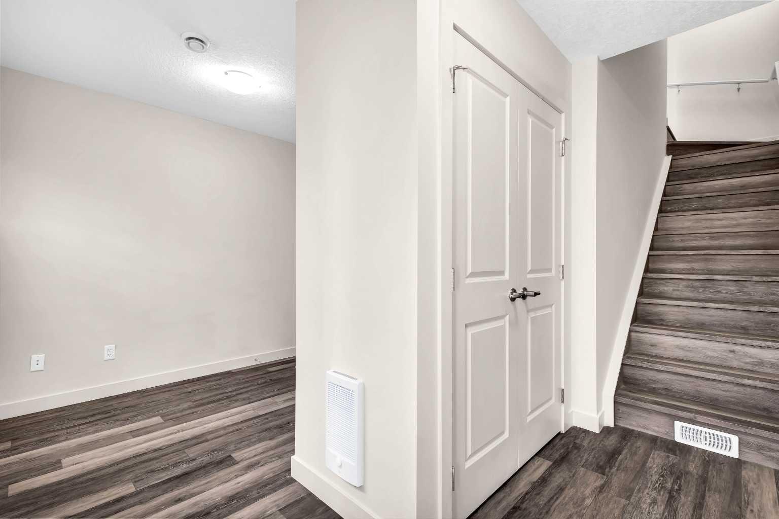 11 Evanscrest Mews NW 208