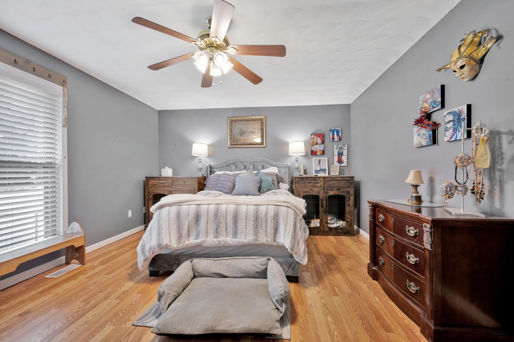 459 River Oaks Dr
