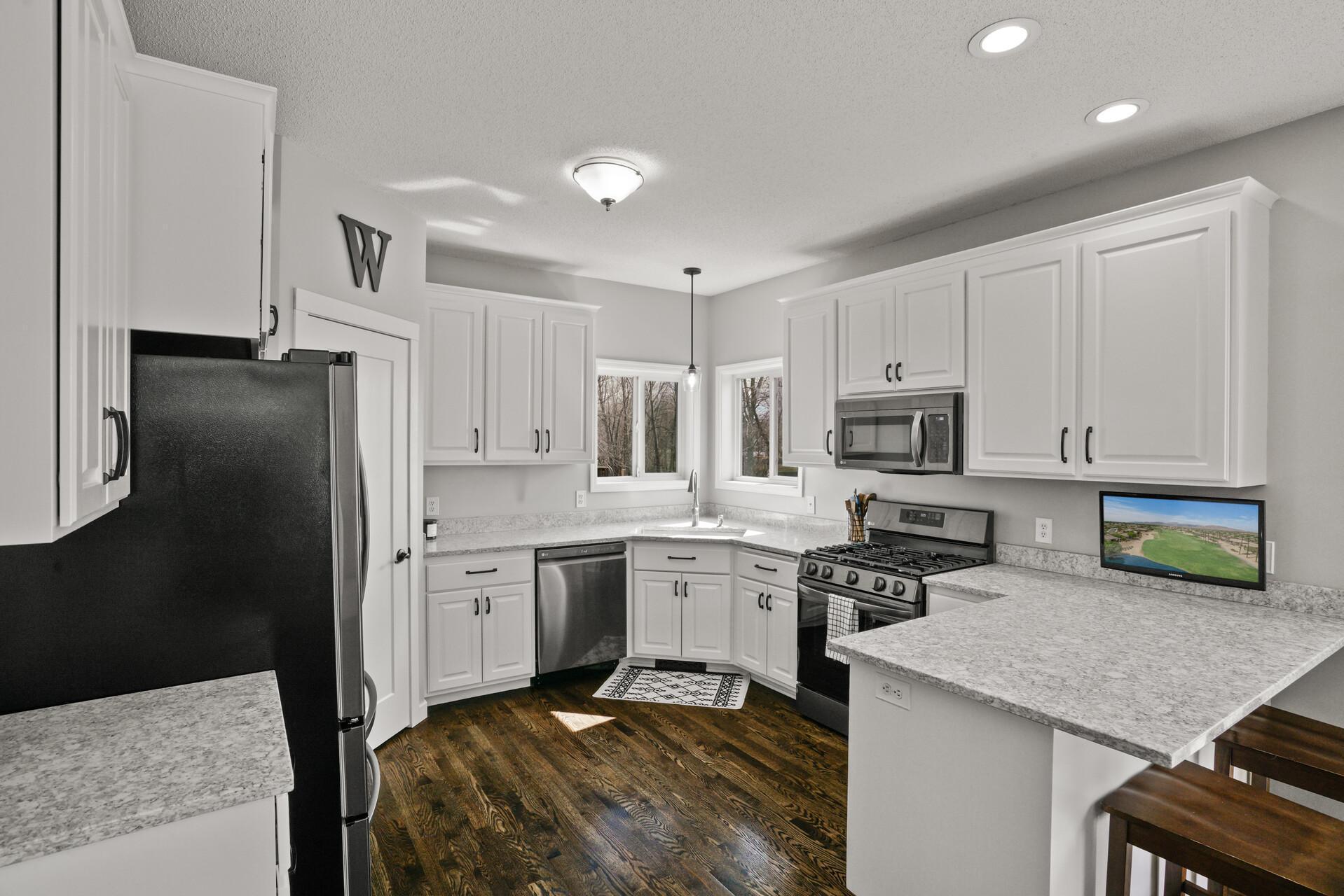 4967 Kaiser Avenue NE