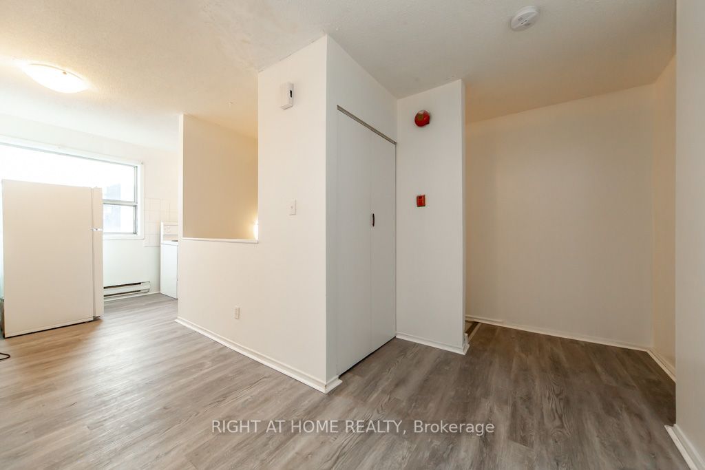 638 Dufferin St 3