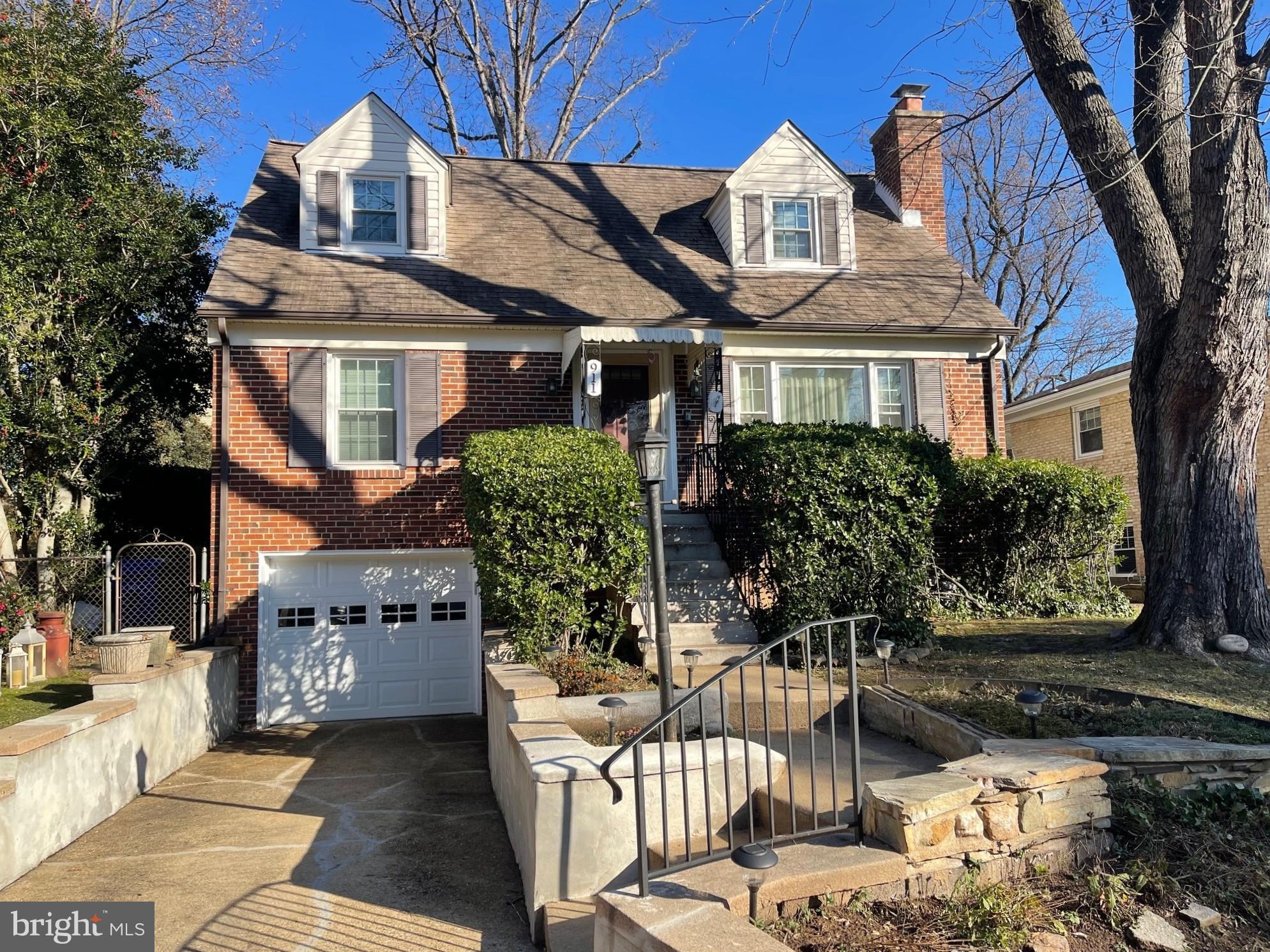 911 N Lexington Street