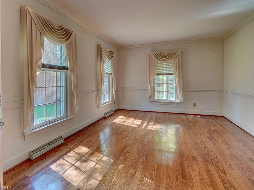 3017 Lord Bradford Court