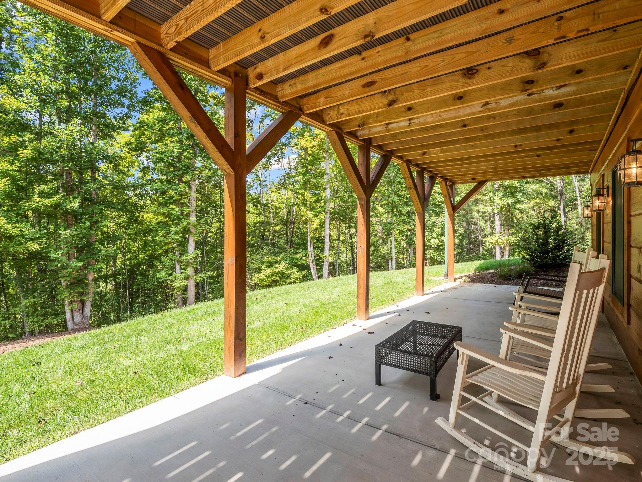 6022 Low Country Road