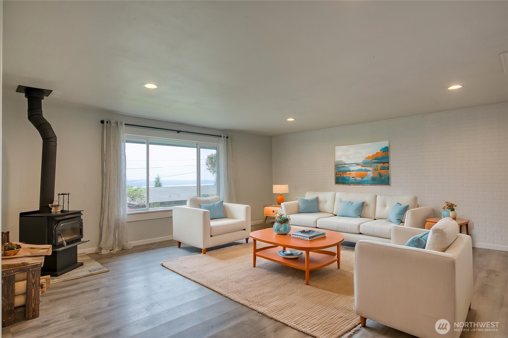 425 Beacon Hill Drive