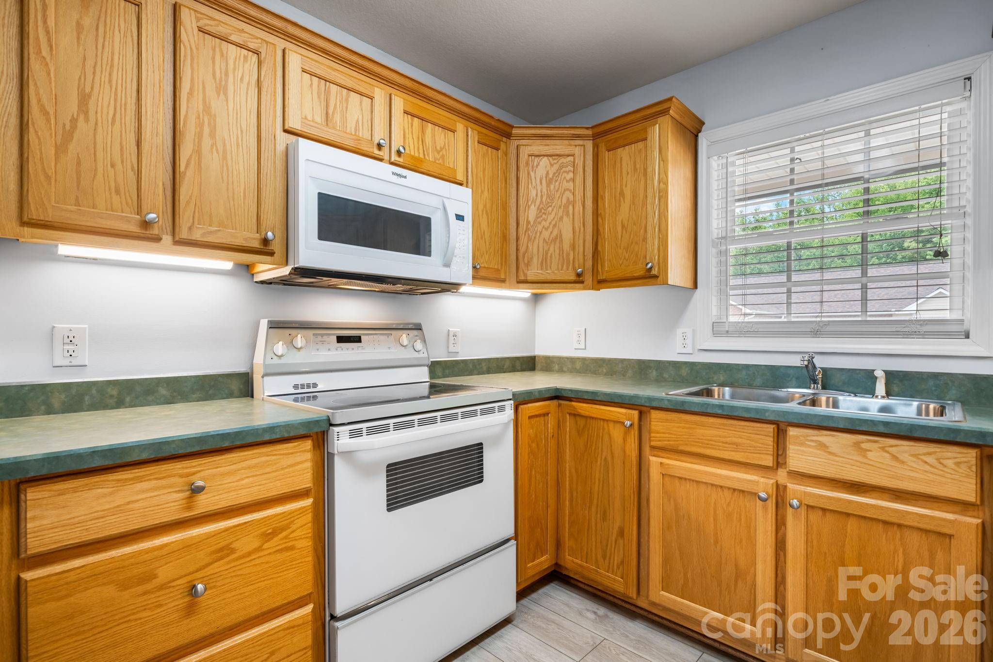 1268 Wexford Village Circle NE