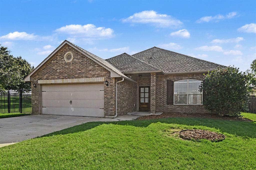 Well maintained! Open floor plan w/ lots of character & lots of upgrades. Nice kitchen with granite counter tops, Lots of cabinets, stainless steel appliances and pantry. Large primary bath suite has marble vanity with double sinks, walk in closet, whirlpool tub & walk-in shower. Large backyard with covered patio. New roof. HOA includes gated entry & community pool. Sprinkler system and storm shelter.