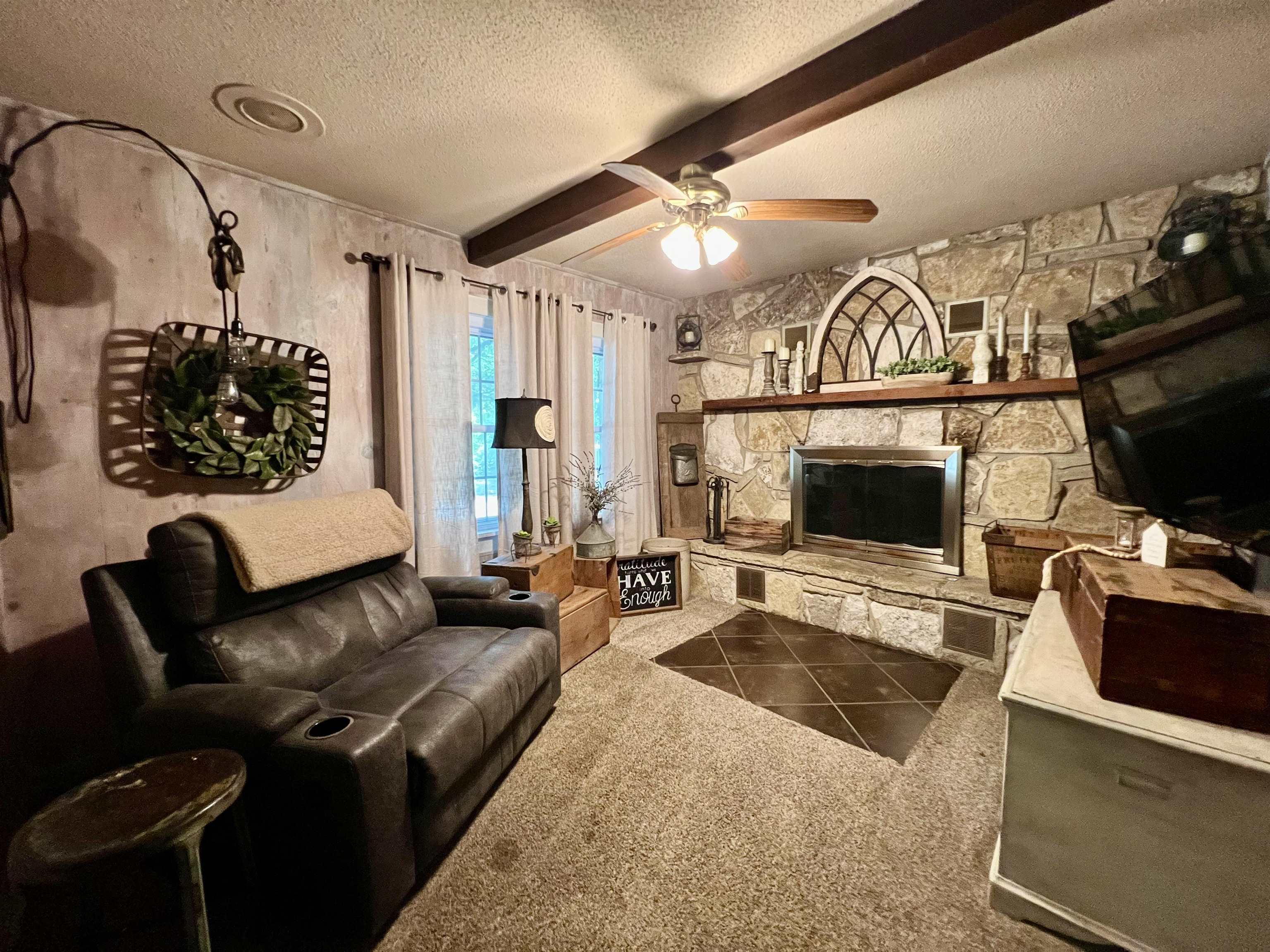 1825 N 9th