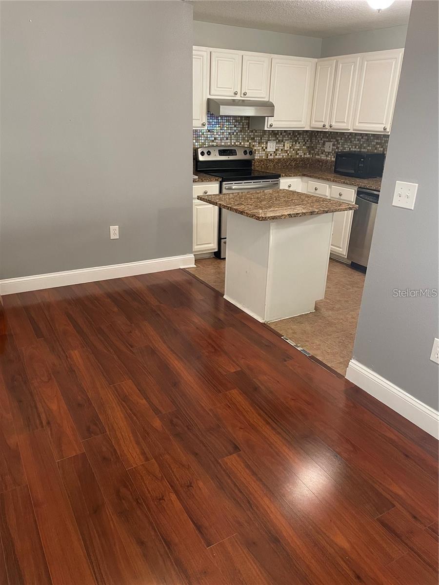 501 Knights Run Avenue 1124