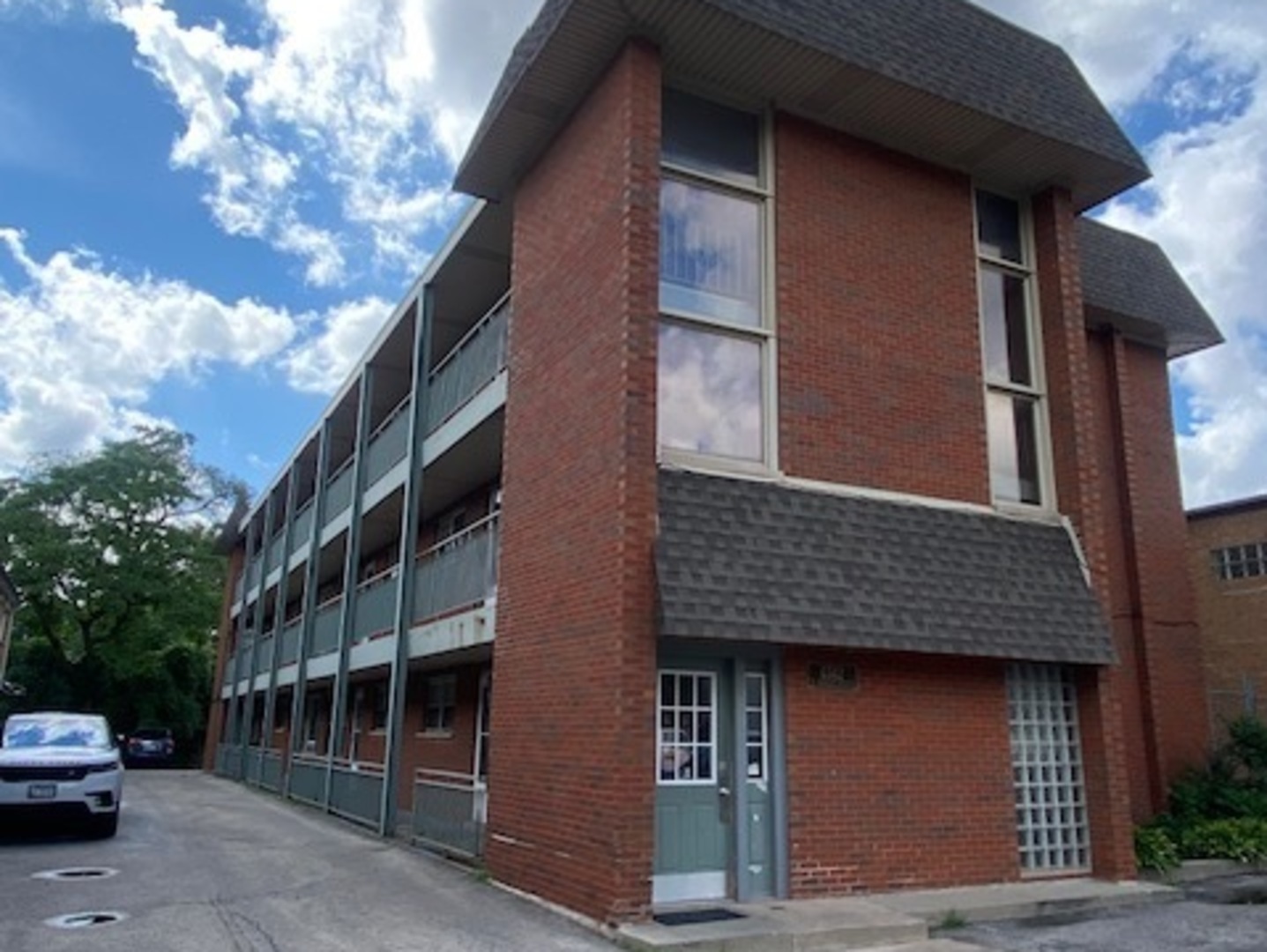 This Location is perfect for buyers or investors who need to use the Blue Line EL or Metro Train; Top floor with lots of sunlight facing south, This condo includes two bedrooms with double-door closets, a dining area, living room, kitchen, in-unit washer and dryer, and one assigned parking space. Pet Friendly, taxes 3,176.00 a year. assessments only 277 a month including heat, Assigned parking space P-7 Storage Space S-6.Priced under 200K,, 24 hours to show the unit.