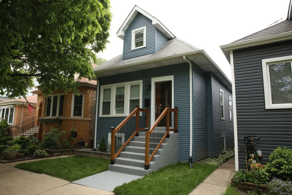 WELCOME TO YOUR NEW DREAM HOME LOCATED IN THE HEART OF PORTAGE PARK. COMPLETELY RENOVATED WITH A  MODERN OPEN CONCEPT. ACROSS THE STREET FROM MERRIMAC PARK.THE MAIN LEVEL INCLUDES LIVING ROOM, DINING ROOM, A  SPECTACULAR KITCHEN WITH 42" CABINETS, STAINLESS STEEL APPLIANCES AND A BEAUTIFUL WHITE QUARTZ COUNTERTOP , ALSO A FULL BATHROOM, A 3rd BEDROOM AND A GREAT PANTRY WITH 42" CABINETS FOR EXTRA STORAGE.ON THE UPPER LEVEL YOU WILL FIND A HUGE MASTER BEDROOM, A FULL BATHROOM AND A SECOND OVERSIZE BEDROOM WITH WALKING CLOSETS. THE LOWER LEVEL FEATURES ANOTHER BEDROOM, A NEW SPECTACULAR WET BAR FOR YOU TO ENJOY WITH ALL YOUR FAMILY AND FRIENDS, ALSO, ANOTHER FAMILY ROOM, A FULL BATHROOM, UTILITY CLOSET AND A BEAUTIFUL LAUNDRY ROOM WITH WHITE QUARTZ COUNTER TOPS. OUTSIDE YOU WILL FIND A LARGE BACK YARD PERFECT TO ENJOY A GOOD BARBECUE WITH FRIENDS AND FAMILY. ALSO, A BRAND NEW OVERSIZE 20X24' TWO CAR GARAGE.  THE HOUSE OFFERS ABSOLUTELY EVERYTHING NEW, DRAIN TILE ON BASEMENT WITH SUMP PUMP,HIGH EFFICIENCYHAVAC SYSTEM, PLUMBING, 200-AMP ELECTRICALSERVICE, WATER HEATER, WINDOWS, DOORS, FLOORING, INSULATION, DRYWALL APPLINCES HARDWOOD FLOORS ETC.