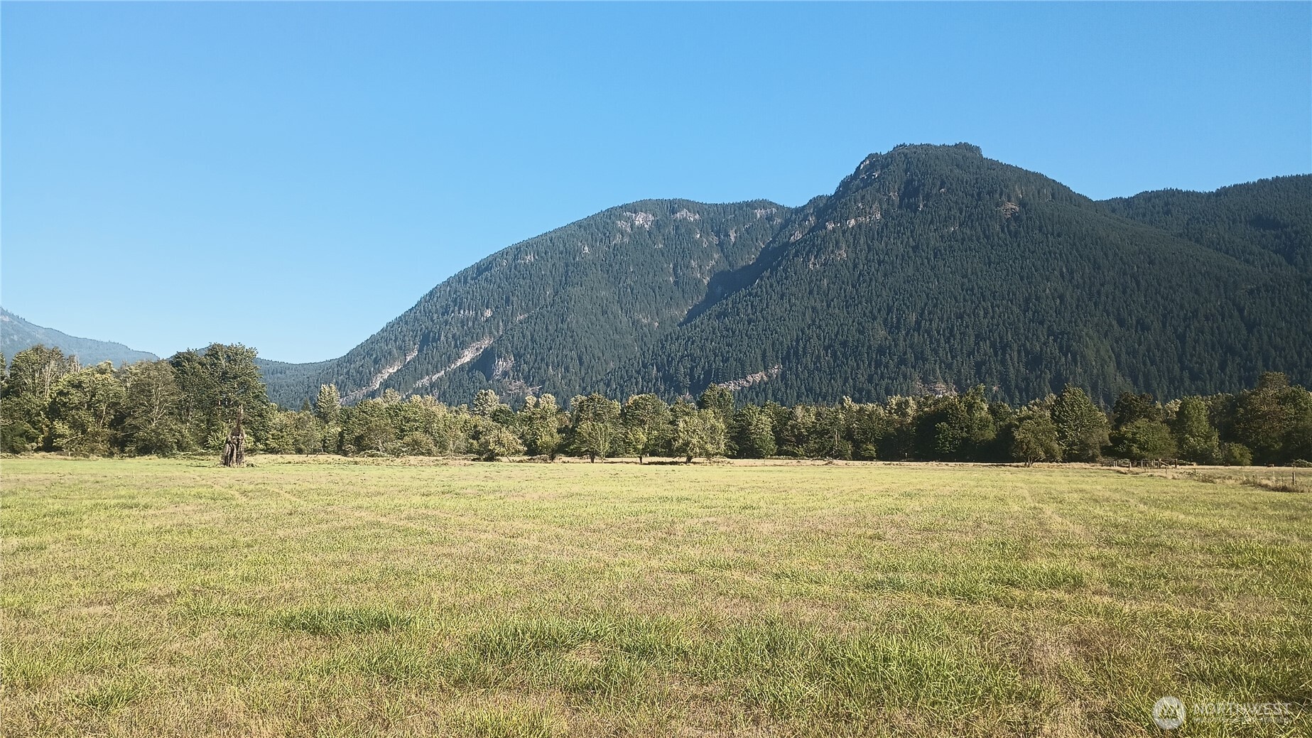 Ready to Build or Camp! Discover the perfect getaway or future homesite on this 20-acre property with epic views of the Cascade Foothills. Fully equipped with 4 full RV hookups, a four-bedroom septic system, private well, and power already on-site, this property is ready for you to bring the RVs, start building your dream home, or both! With just a little fence work, the pastureland will be ready for livestock, making it ideal for a small farm or hobby ranch. Wildlife enthusiasts will love that elk are known to pass through twice daily, along with deer and other local wildlife. Whether you're looking for a recreational retreat, homestead, or investment, this property offers endless possibilities in a stunning natural setting.