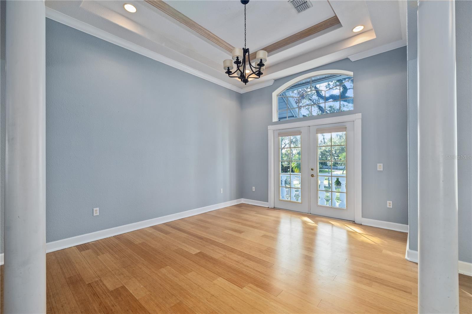 405 Chastain Road