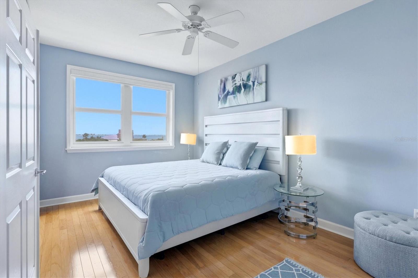 750 N Tamiami Trail 517