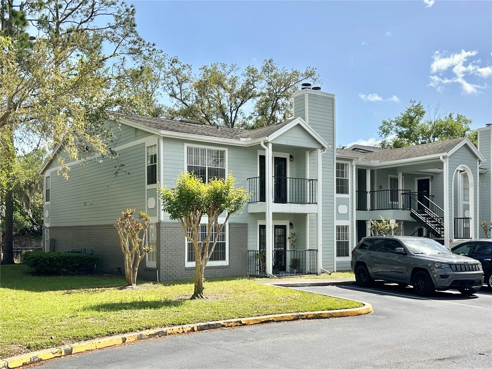 2550 N Alafaya Trail 12206
