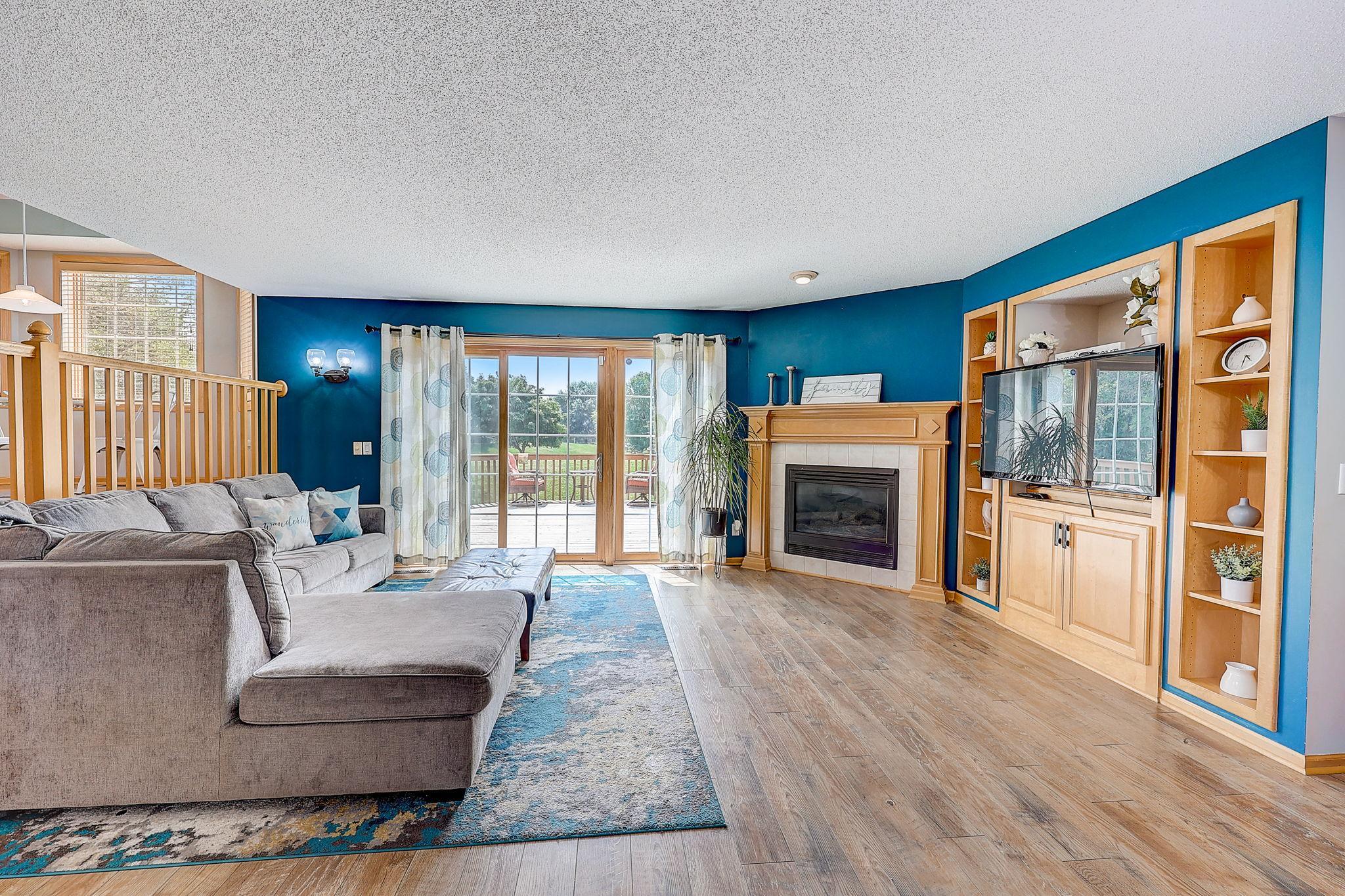 8956 Stratford Court
