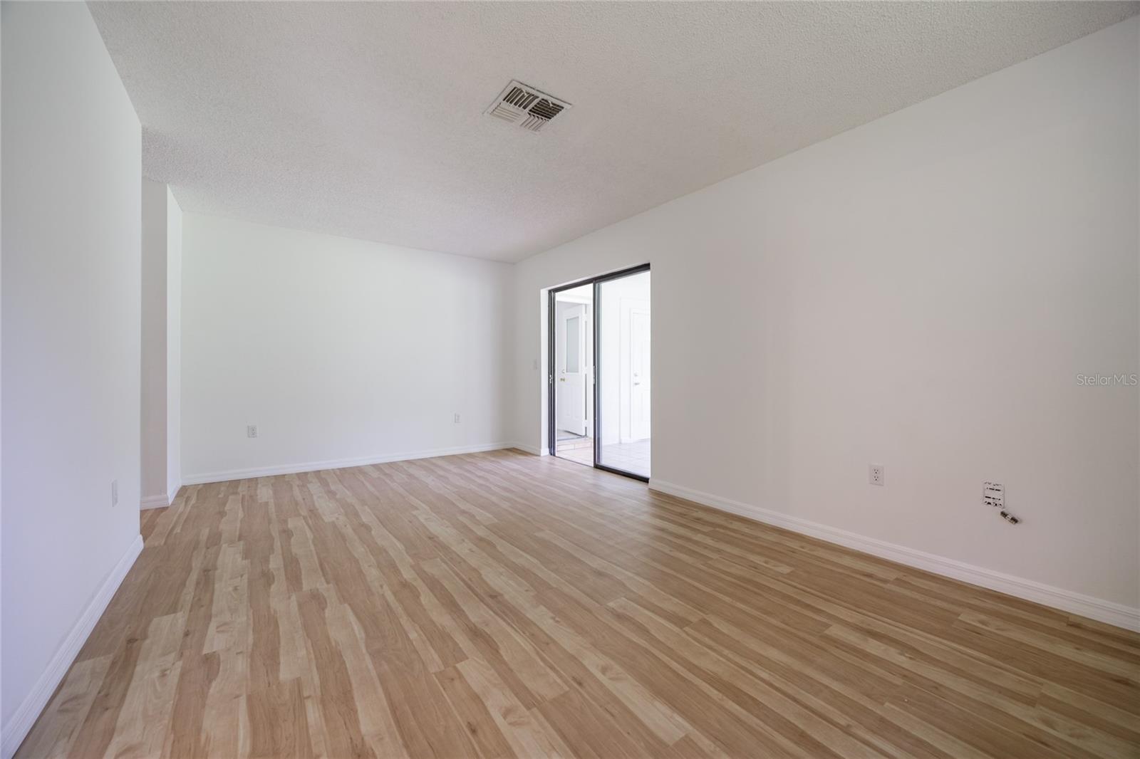 3207 E Withlacoochee Trail